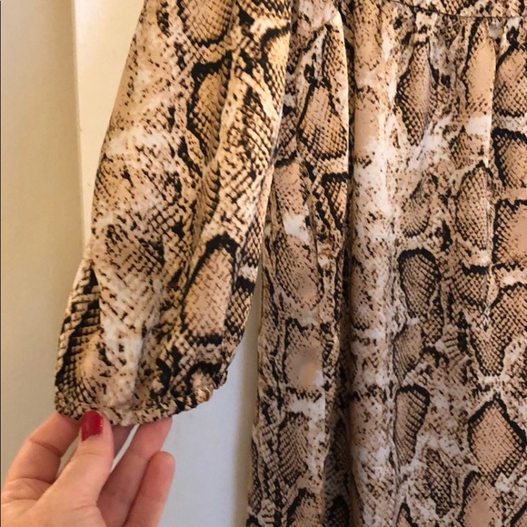 Dress - Picture 3 of 3